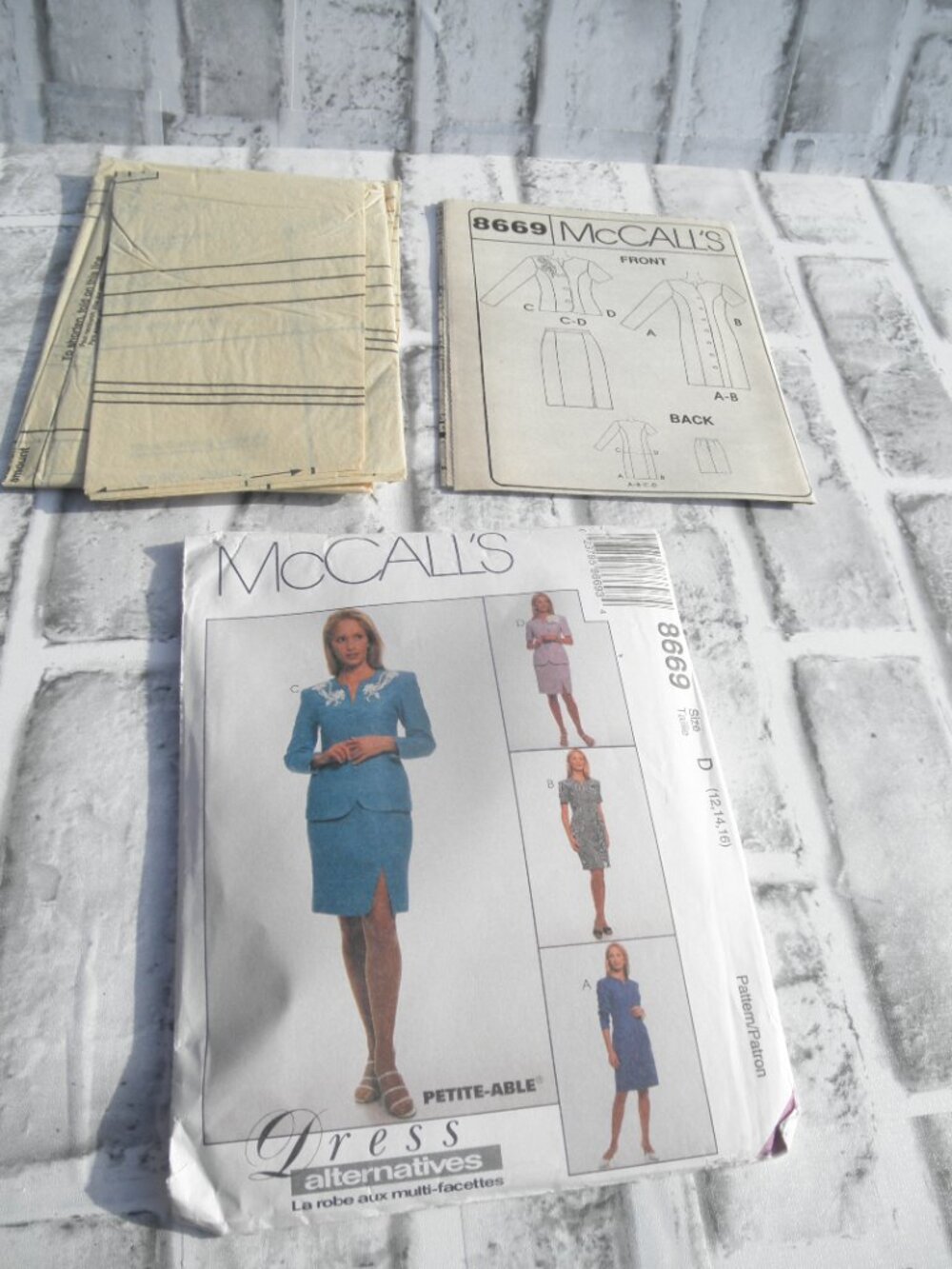 #8669 MCCALLS UNCUT SEWING PATTERN MISSES DRESS,JACKET, SKIRT (SIZE 12-14-16)